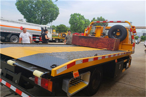 湖里附近拖车电话号码服务